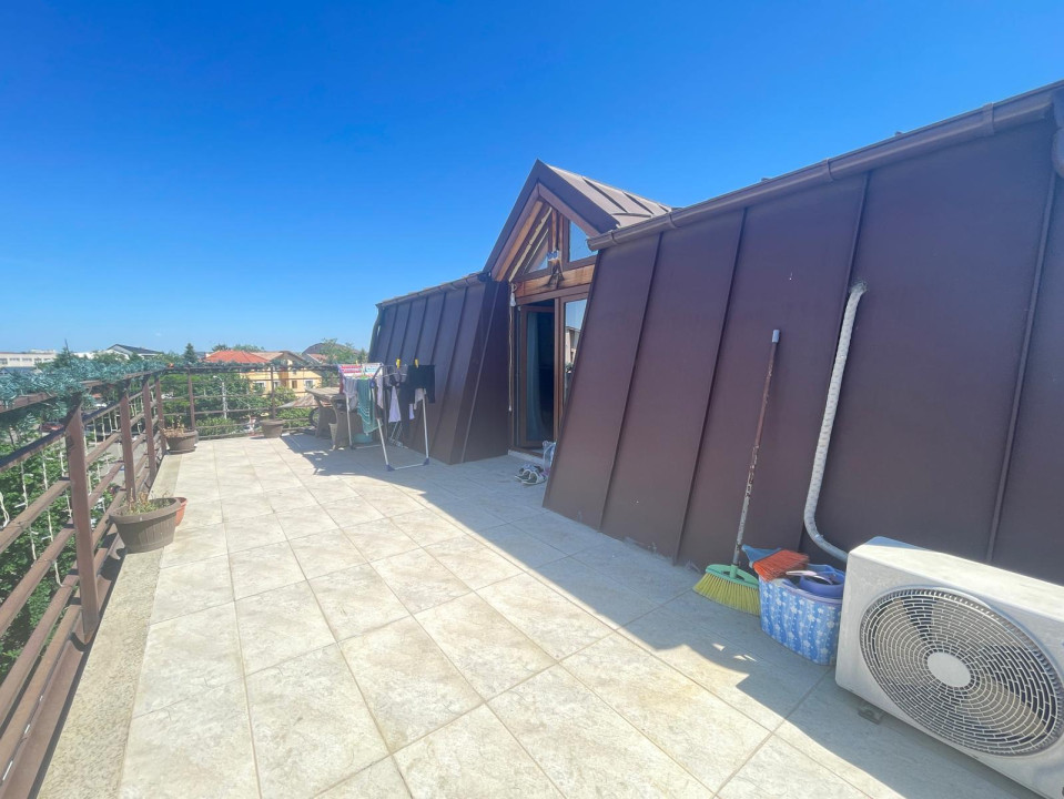 Apartament cu Terasă Generoasă în Zona Jiului