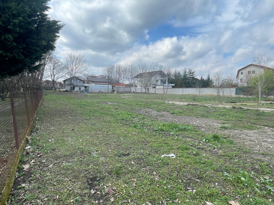  Vila cu 5 Camere în Inima Orașului Otopeni