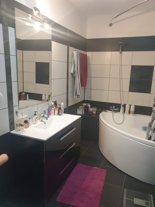 Vila de Lux în Comuna Berceni – O Oază de Confort și Eleganță