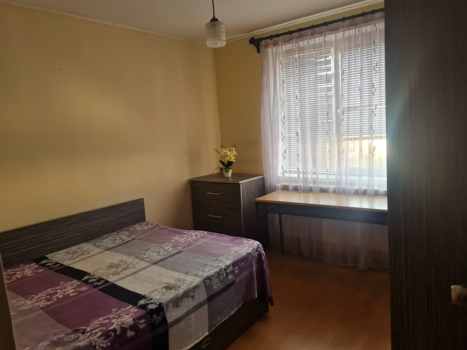 Apartament 4 camere lângă metrou Aparatorii Patriei, 