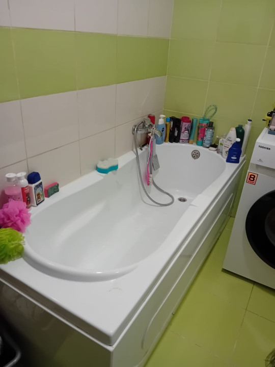 Apartament modern cu 3 camere în Berceni, Sector 4 – OCAZIE !!!!!