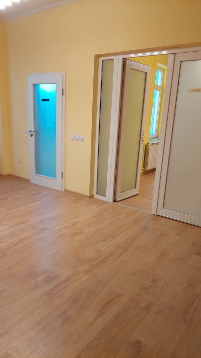 Casă de închiriat – Strada Știrbei Vodă, central