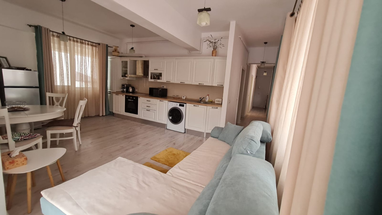 APARTAMENT LUX 3 CAMERE - DELEA NOUA 800 inchiriere termen scurt