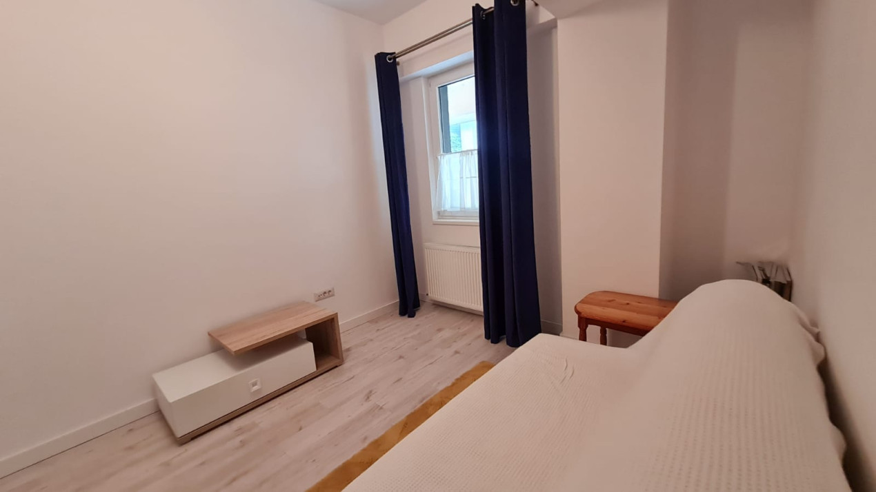 APARTAMENT LUX 3 CAMERE - DELEA NOUA 800 inchiriere termen scurt