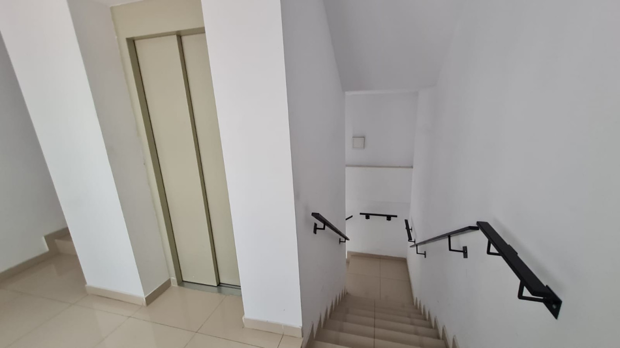 APARTAMENT LUX 3 CAMERE - DELEA NOUA 800 inchiriere termen scurt