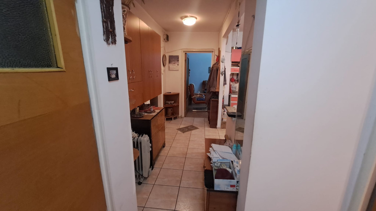 OCAZIE!!! APARTAMENT 2 CAMERE - TINERETULUI POLIVALENTA
