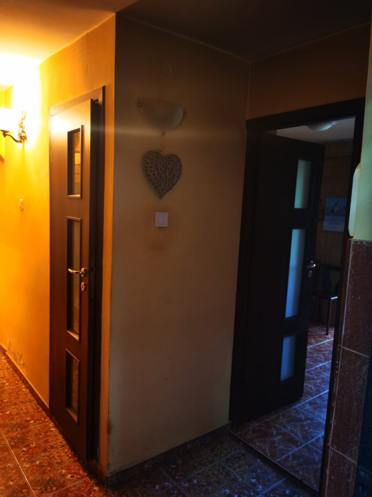 Apartament 3 Camere Decomandat în Zona Crângași, Str. Nucșoara