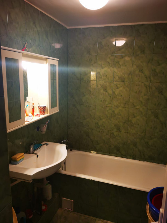 Apartament 3 Camere Decomandat în Zona Crângași, Str. Nucșoara