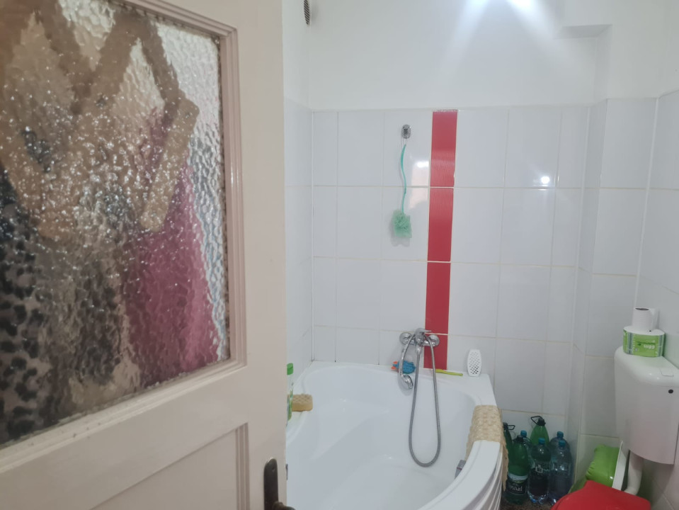 Apartament de Vânzare în Vila Istorică, Zona Domenii