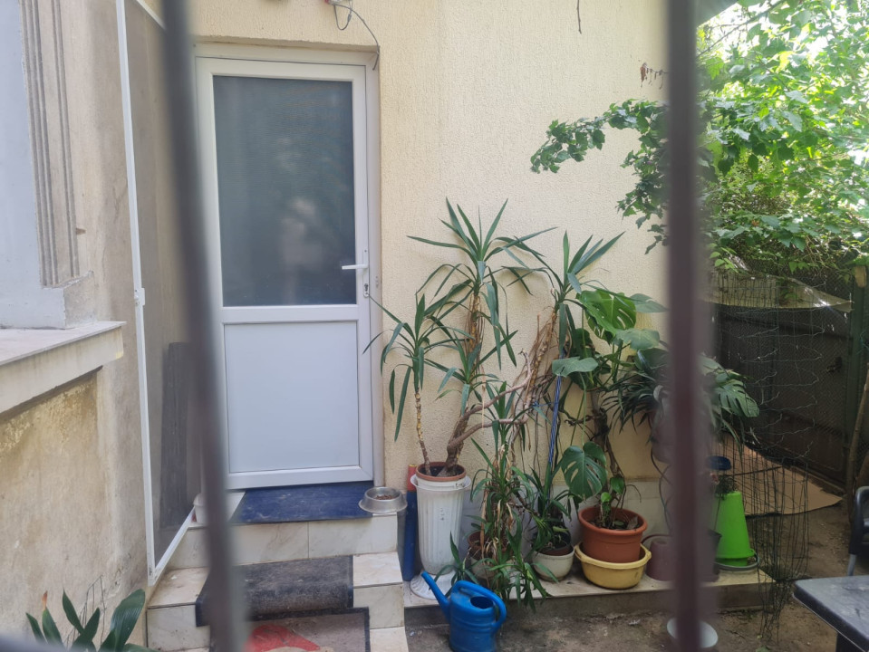 Apartament de Vânzare în Vila Istorică, Zona Domenii