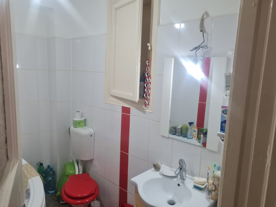 Apartament de Vânzare în Vila Istorică, Zona Domenii